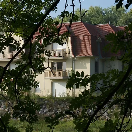 Sur Le Chemin Des Phoques סן-ואלרי-סור-סום